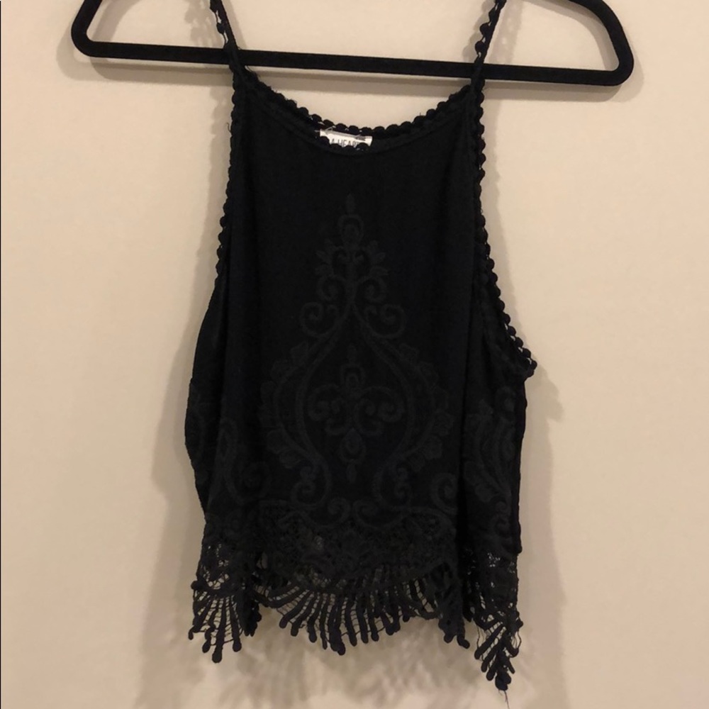 Black textured tank
